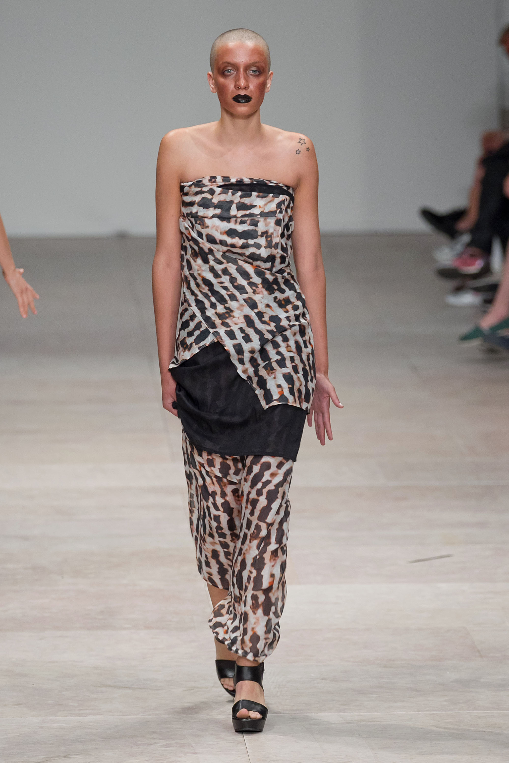 Lisbon Fashion Week Spring Summer 2012 Ready To Wear - Ana Salazar - Catwalk | Picture 98400